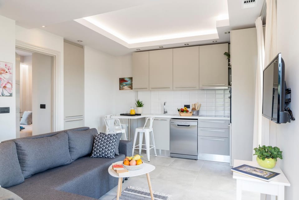Kitchen or kitchenette, Living room, Seating area