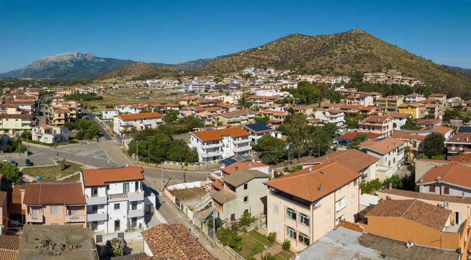Activities, Activities, Bird's eye view, View (from property/room), City view, Mountain view, Street view, Quiet street view