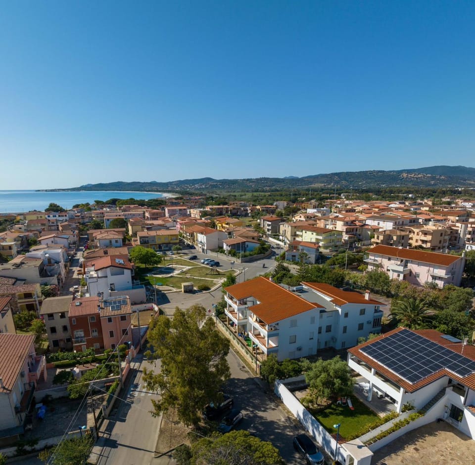 Activities, Activities, Bird's eye view, View (from property/room), City view, Mountain view, Street view, Quiet street view