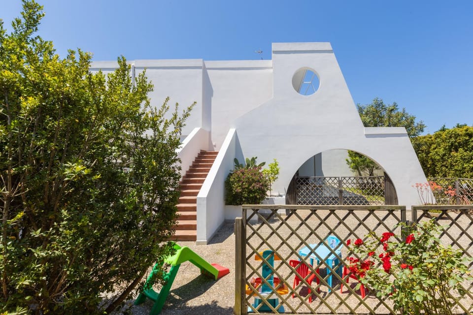 Property building, Facade/entrance, Children play ground, Garden