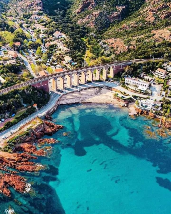 Antheor cap Roux Villa in Saint-Raphael