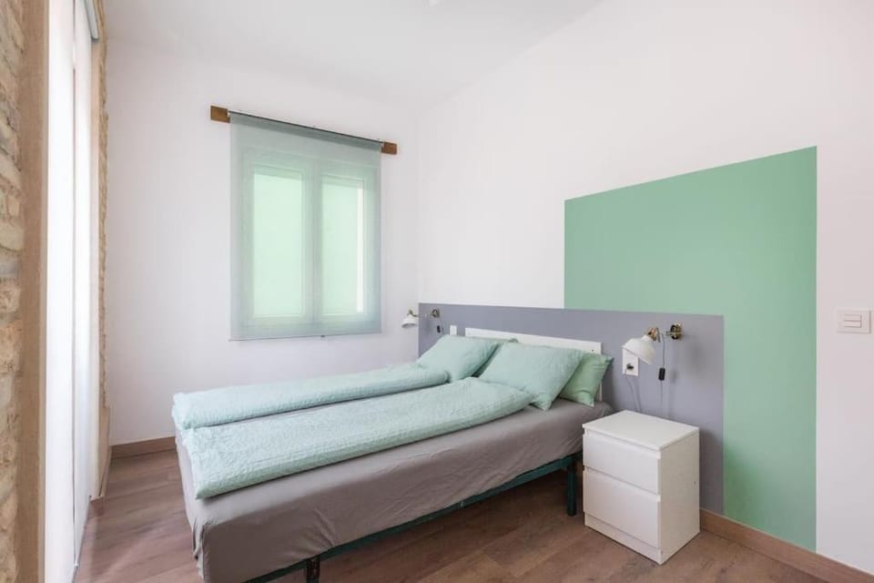 SB1 - 2 Bedroom apartment in Historic Center Apartment in Zaragoza