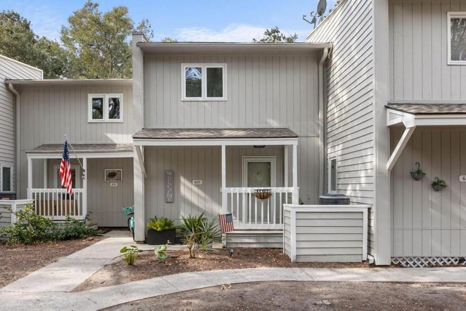 620 Shadowwood House in Seabrook Island