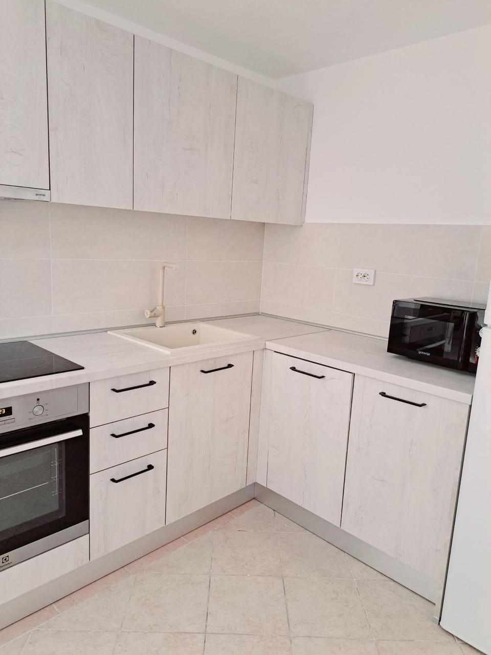 dishwasher, minibar, pet friendly, stove, toaster, kitchen
