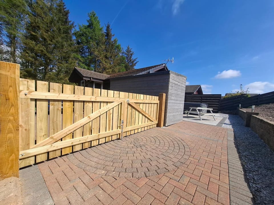 Cairnyard Lodges - Woodrow House in Scotland