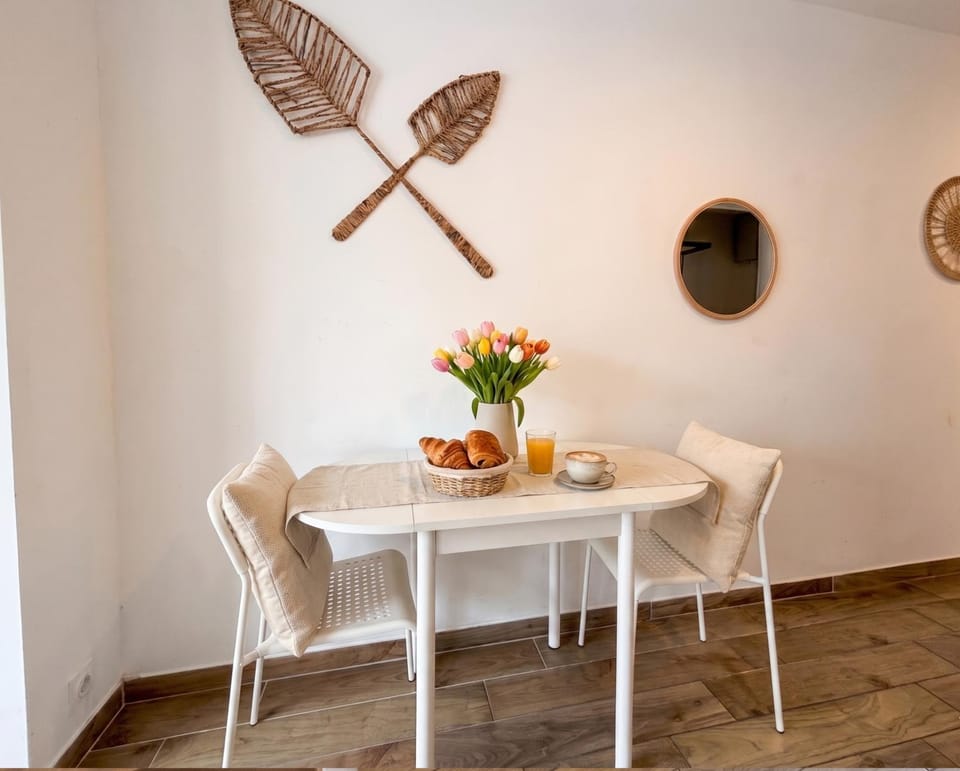 Charmant appart avec jardin privé wifi et clim - proche mer -1 Apartment in Canet-en-Roussillon