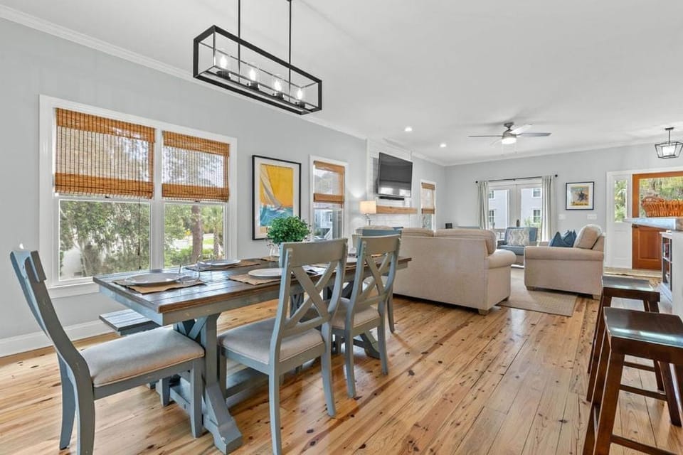 3020 Seabrook Village Drive House in Seabrook Island