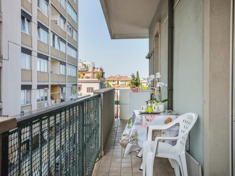 Alex Flower House Apartment in Rimini