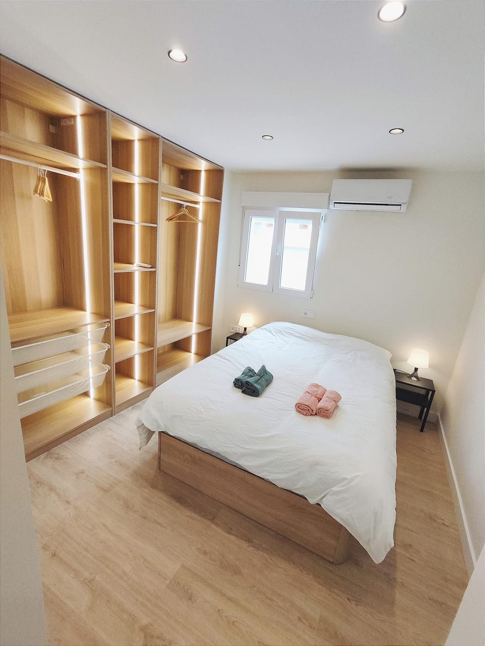 Bed, Photo of the whole room, Bedroom, towels, wardrobe, air conditioner