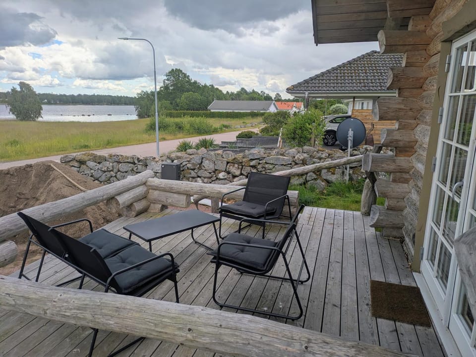 Balcony/Terrace, Lake view