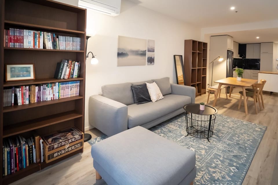 Convenient 2-Bed Apartment in Melbourne's Heart Apartment in Melbourne