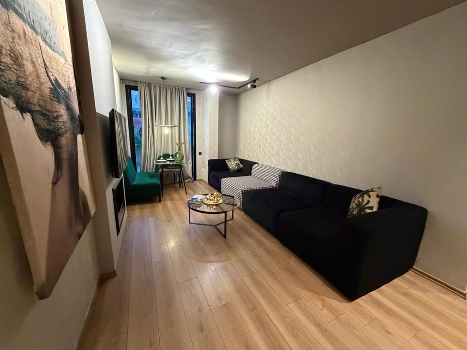 TWENTY SIX ANFA LUXURY RESIDENCE by Shortstaymaroc -Hyper Centre -Parking Apartment in Casablanca