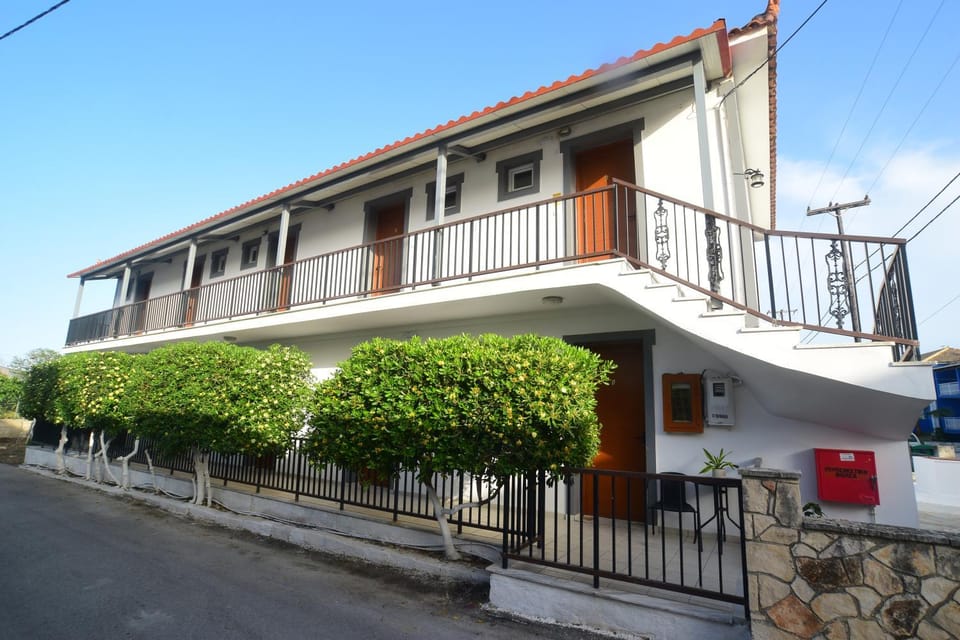 Property building, Balcony/Terrace
