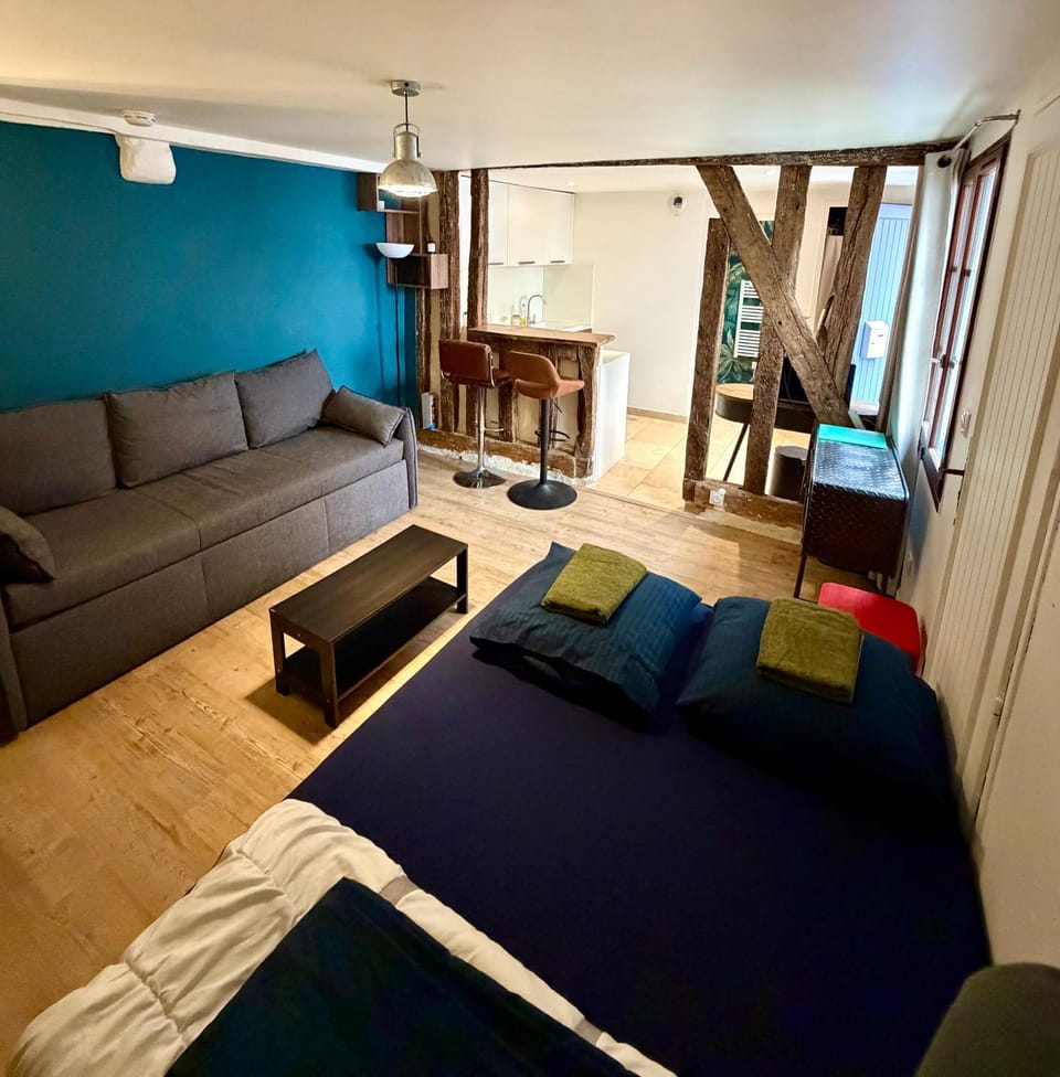 Photo of the whole room