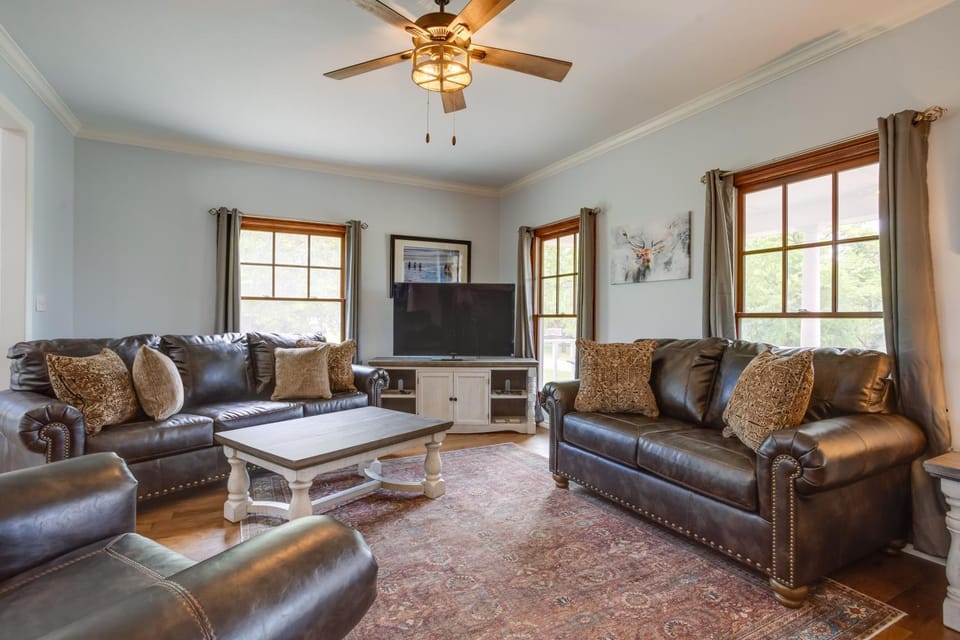 Home in Cimarron National Golf Club w/ Hot Tub! House in Oklahoma