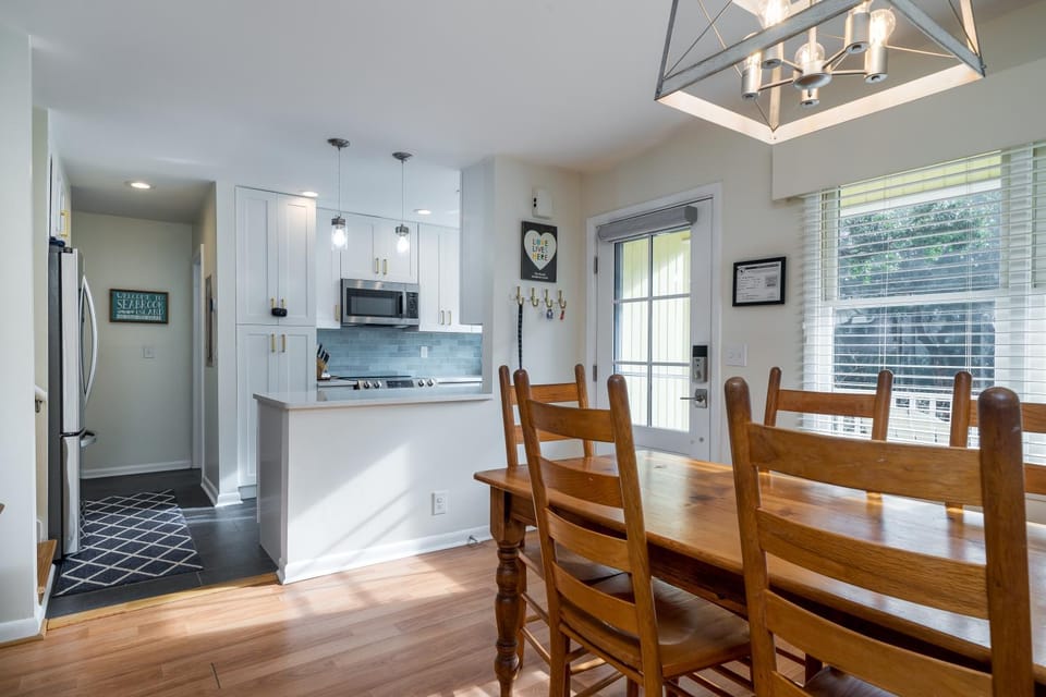 528 Tarpon Pond Cottage House in Seabrook Island