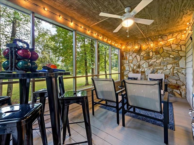 Blue Ridge View Pet Friendly, Deck, Grill House in Tennessee