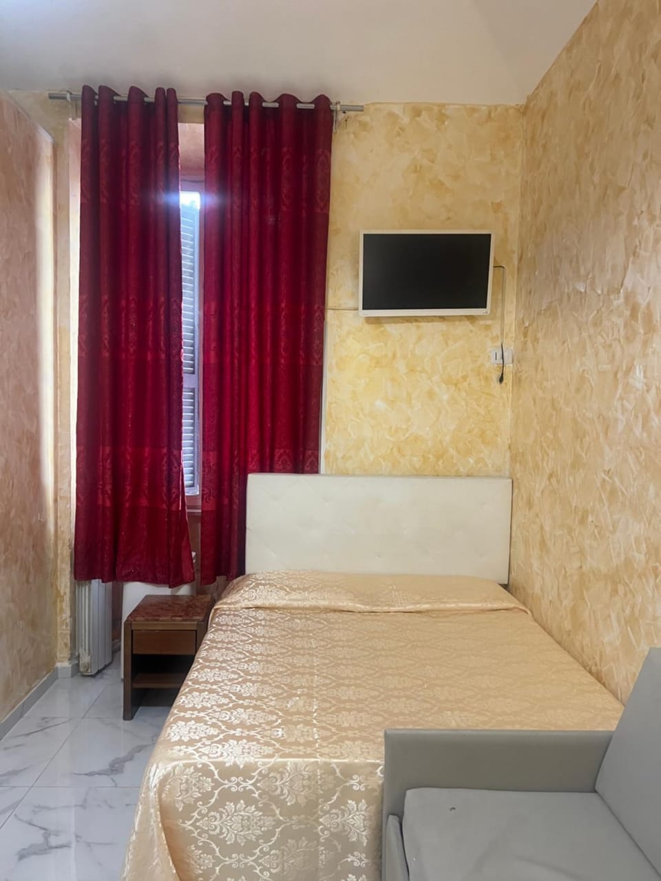 Termini Golden house Bed and Breakfast in Rome