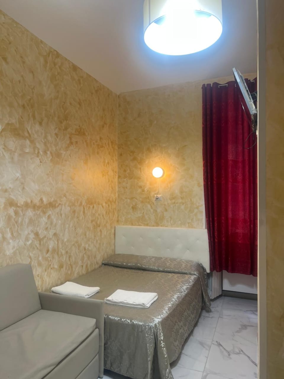 Termini Golden house Bed and Breakfast in Rome