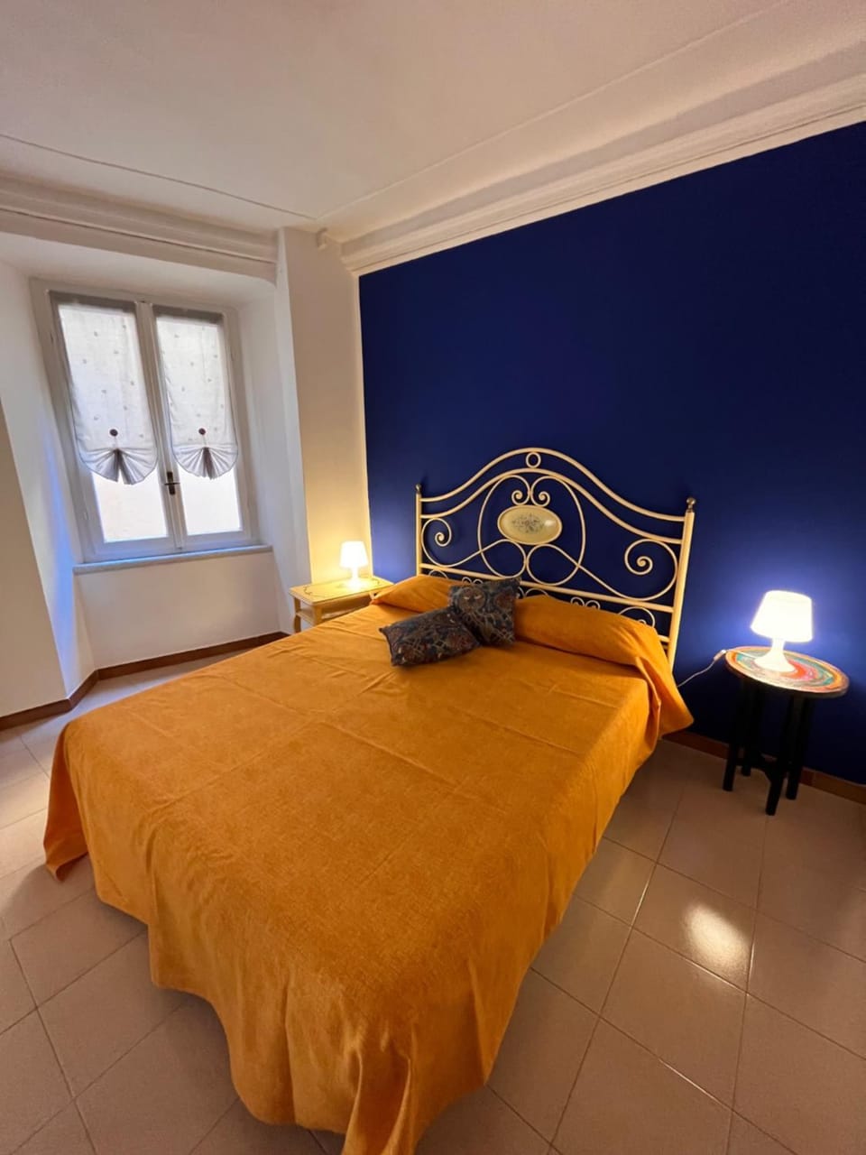 Bed, Decorative detail, Bedroom