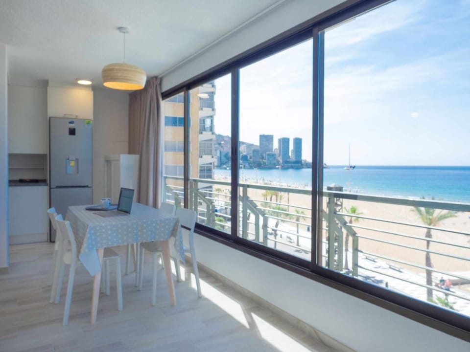 Playa de Levante Jazmines Ac Apartment in Benidorm