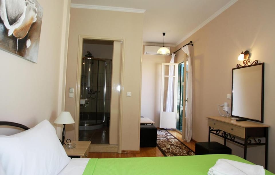 Lefcothea Guest Rooms Bed and Breakfast in Peloponnese, Western Greece and the Ionian