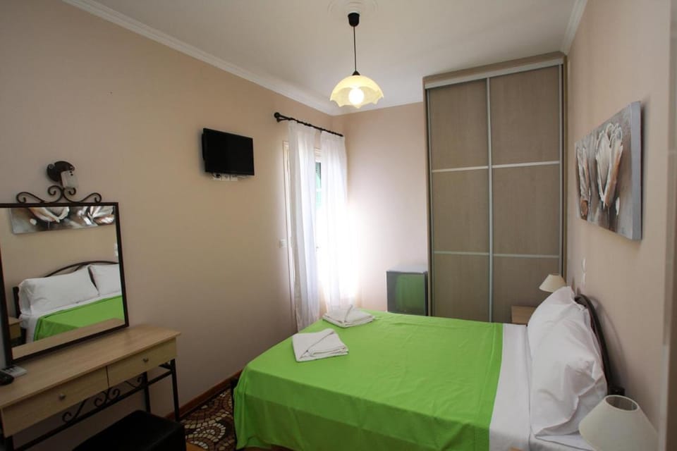 Lefcothea Guest Rooms Bed and Breakfast in Peloponnese, Western Greece and the Ionian
