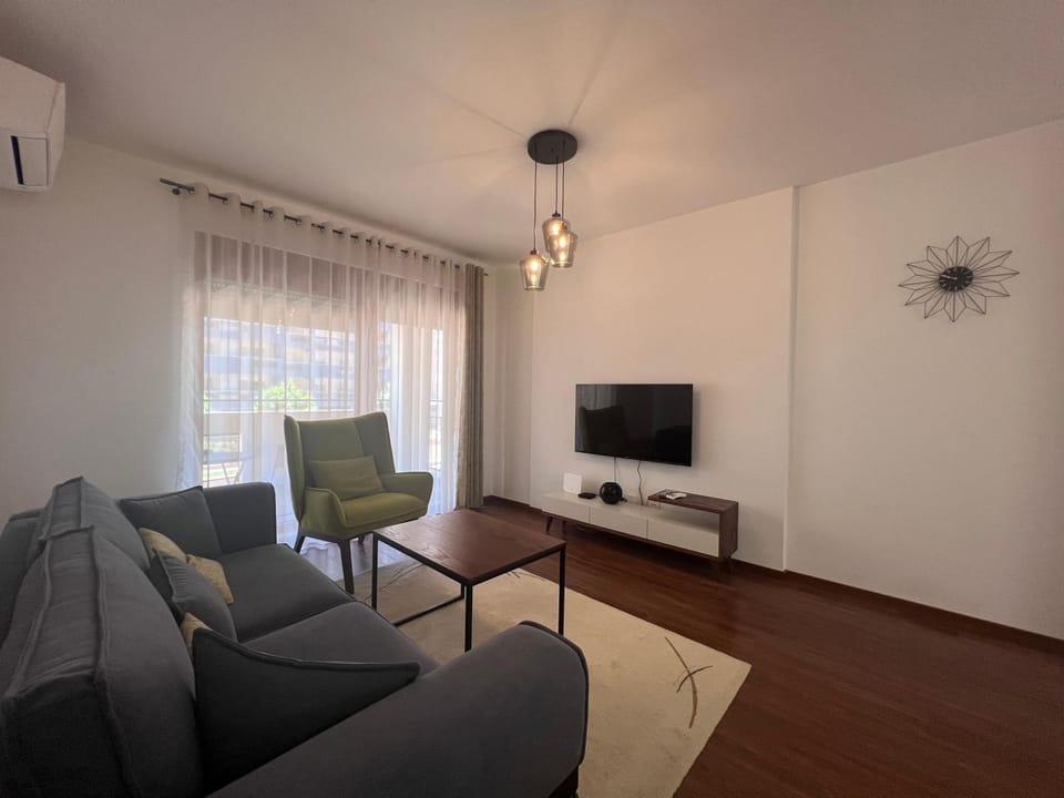 White Homes 1BR/APT•Master Quart Apartment in Podgorica