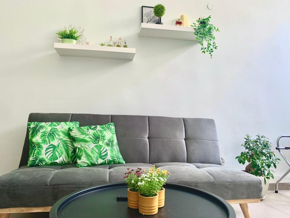Living room, Decorative detail, Seating area