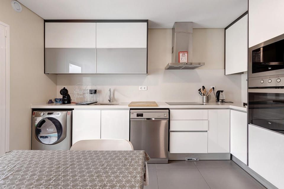 Kitchen or kitchenette, Living room