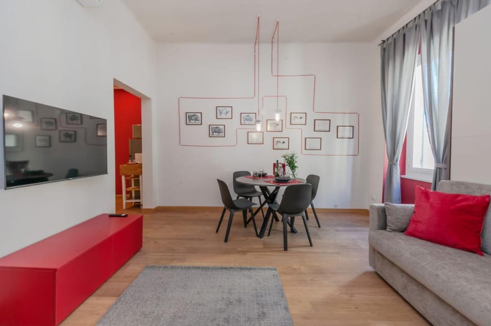 TV and multimedia, Living room, Dining area