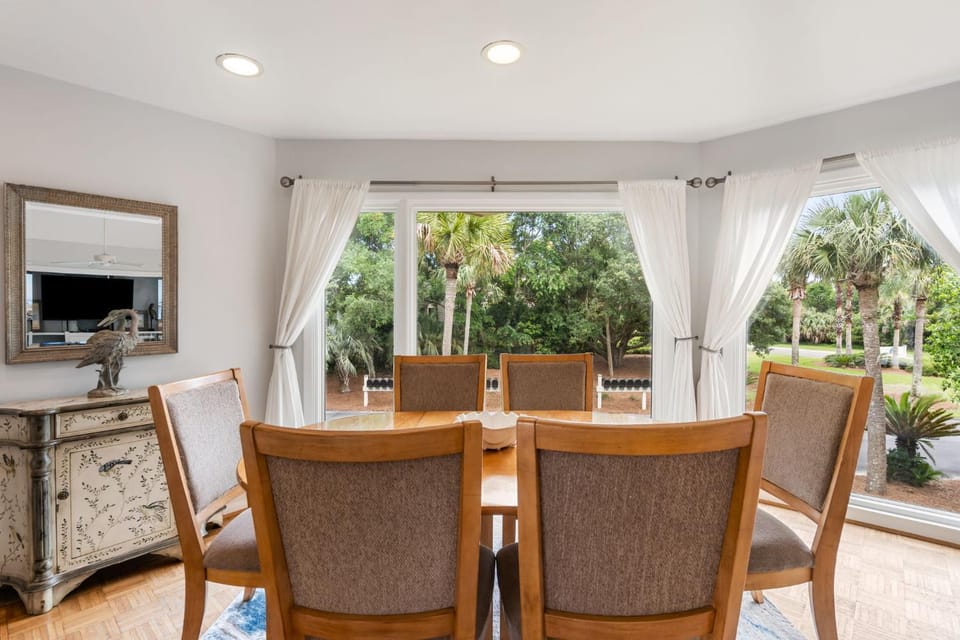 735 Spinnaker Beach House Villa in Seabrook Island