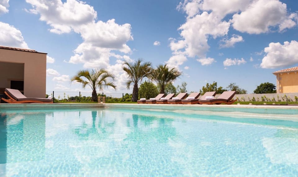 Day, Pool view, Swimming pool, sunbed