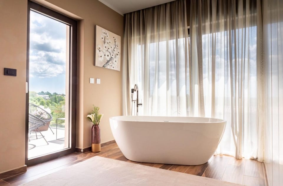 Bedroom, Bath