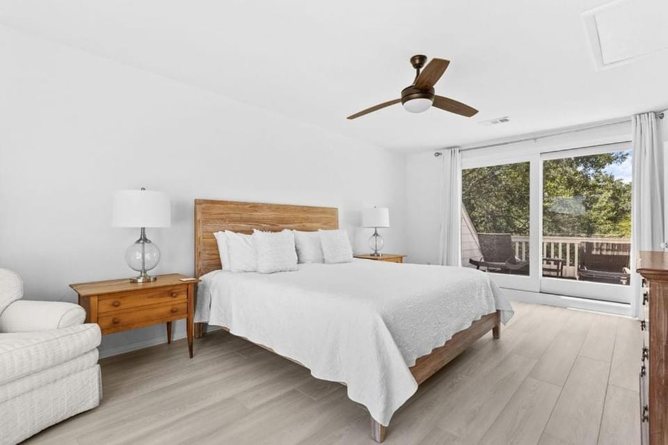 736 Spinnaker Beach House Villa in Seabrook Island