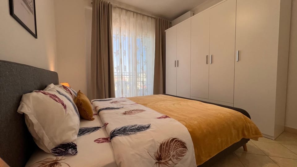 Bed, Bedroom, wardrobe