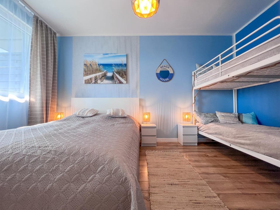 Bed, Bedroom, bunk bed