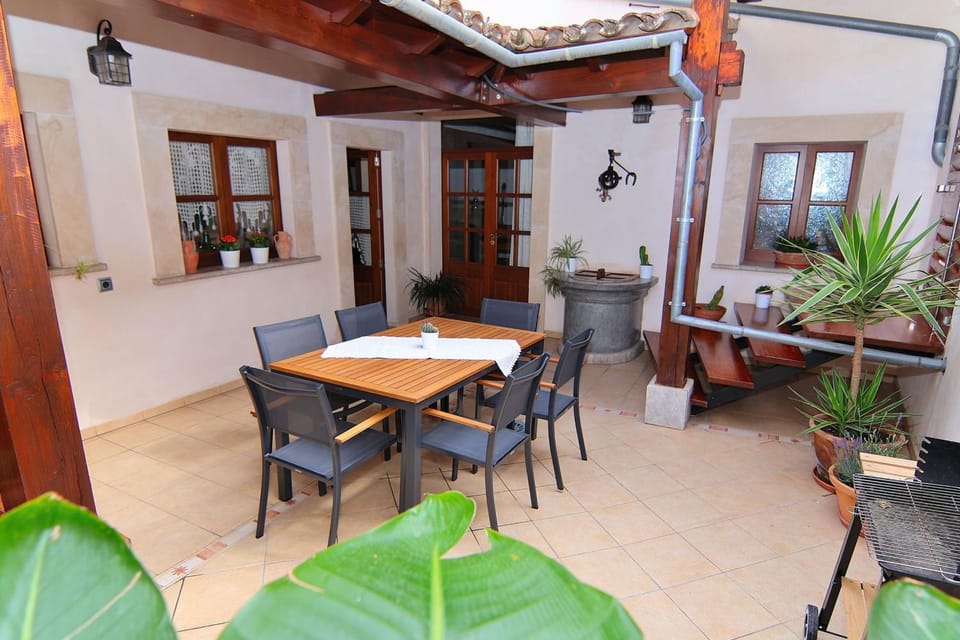 Balcony/Terrace, Living room, Seating area, Dining area