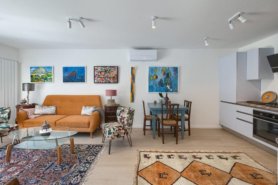 Communal lounge/ TV room, Living room, Seating area, Dining area
