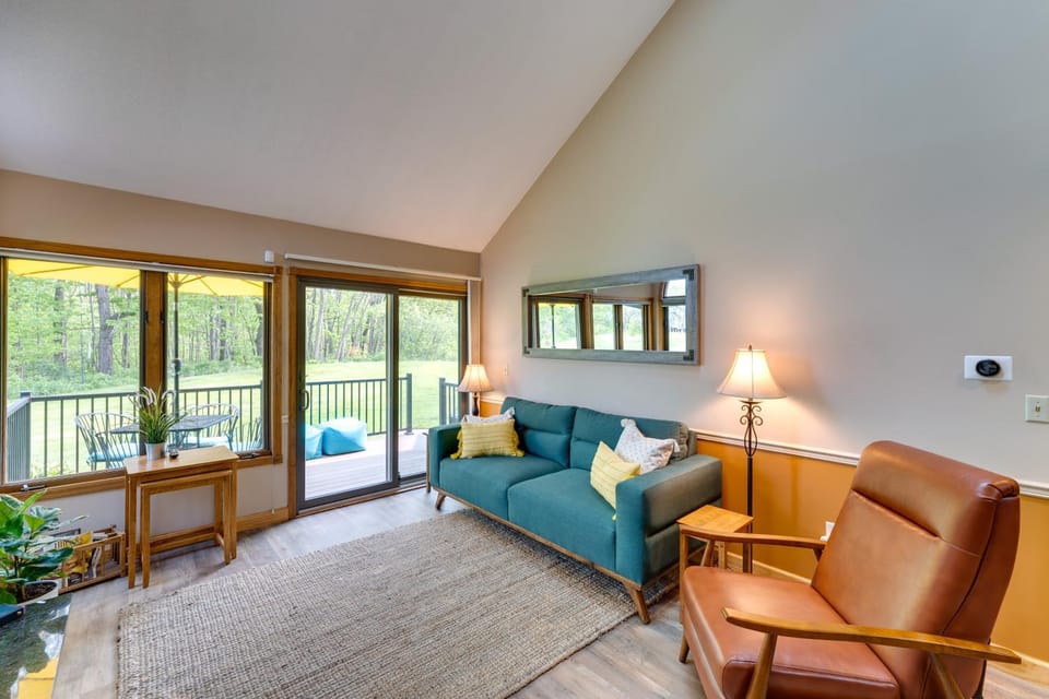 Galena Retreat: Shopping, Owners Club & Skiing! House in Iowa