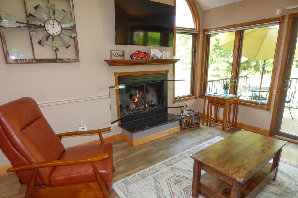 Galena Retreat: Shopping, Owners Club & Skiing! House in Iowa