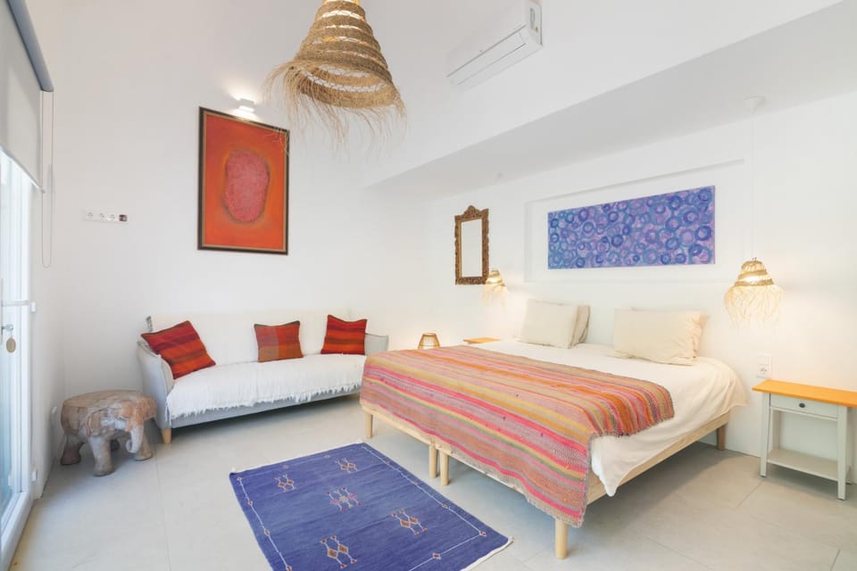 Living room, Bedroom