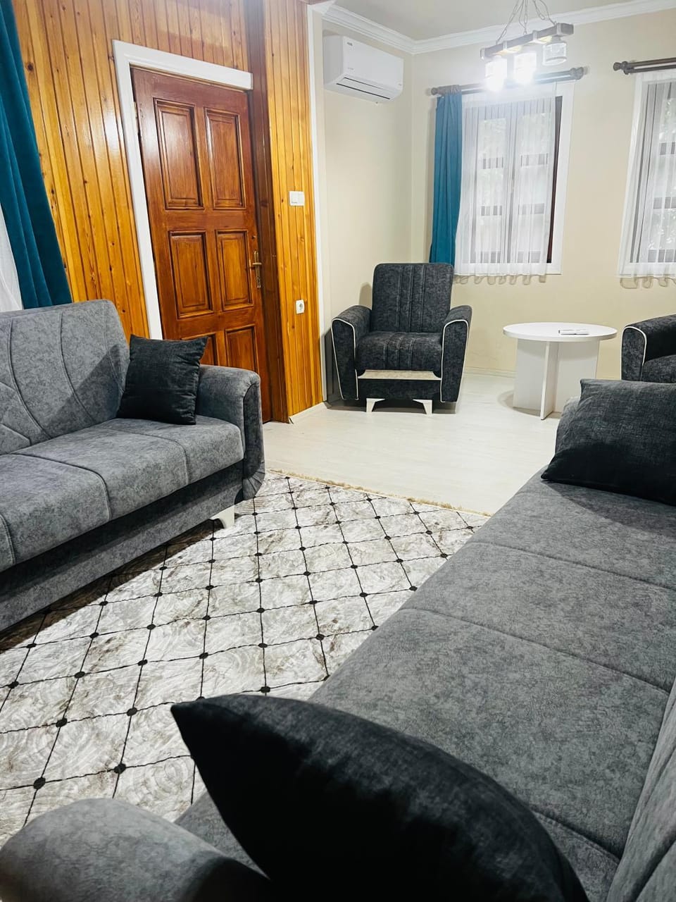 ZEREN APART 2 CENTRUM Apartment in Turkey