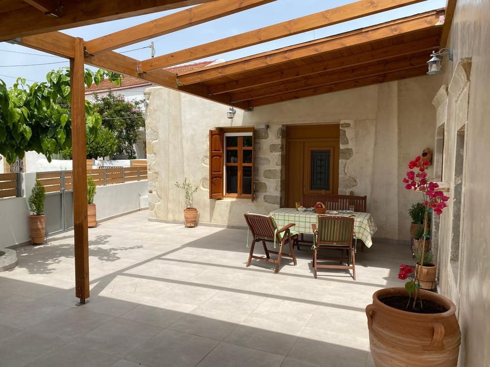 Inner courtyard view