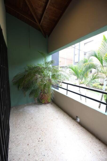 Renta apartamento en Medellín, cerca Unidad Deportiva Belén - ONE202 By Roots Rentals Apartment in Medellin