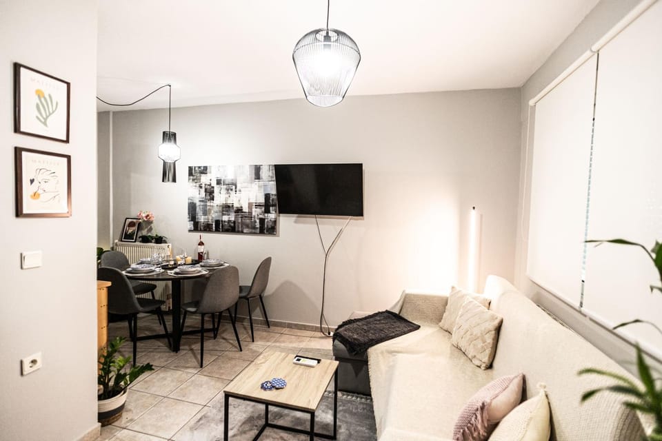 TV and multimedia, Living room, Dining area