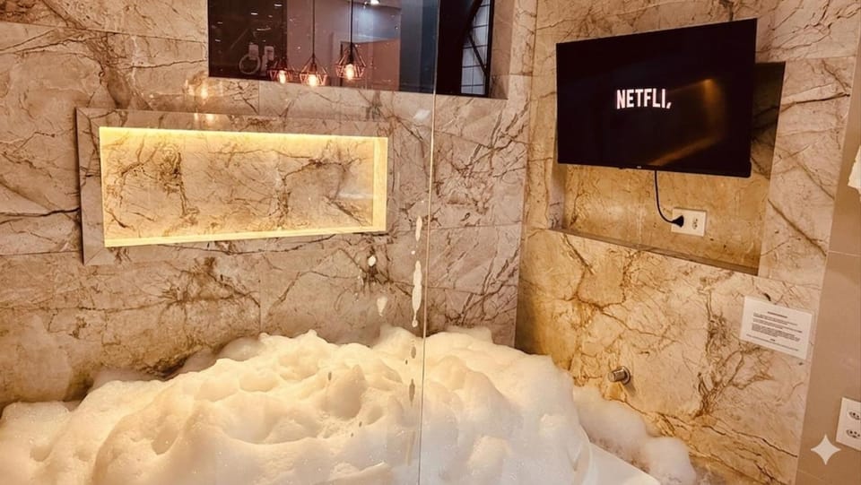 Flat romântico com hidro privativa perto praia excelente localização Apartment in Santos