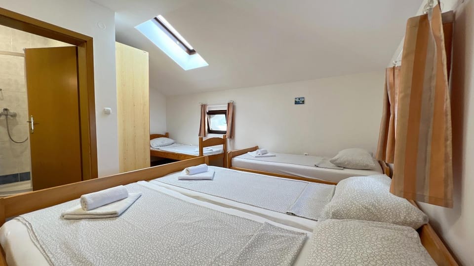 Bed, Bedroom, towels, wardrobe