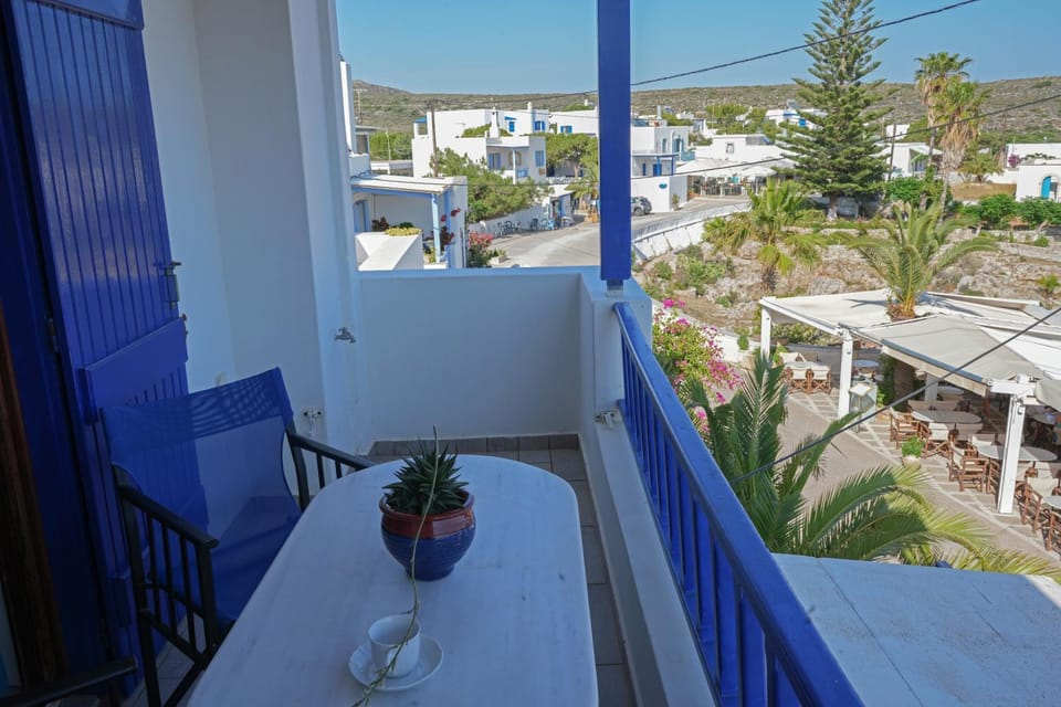 Varda apartments - Kythoikies holiday houses Apartment in Islands