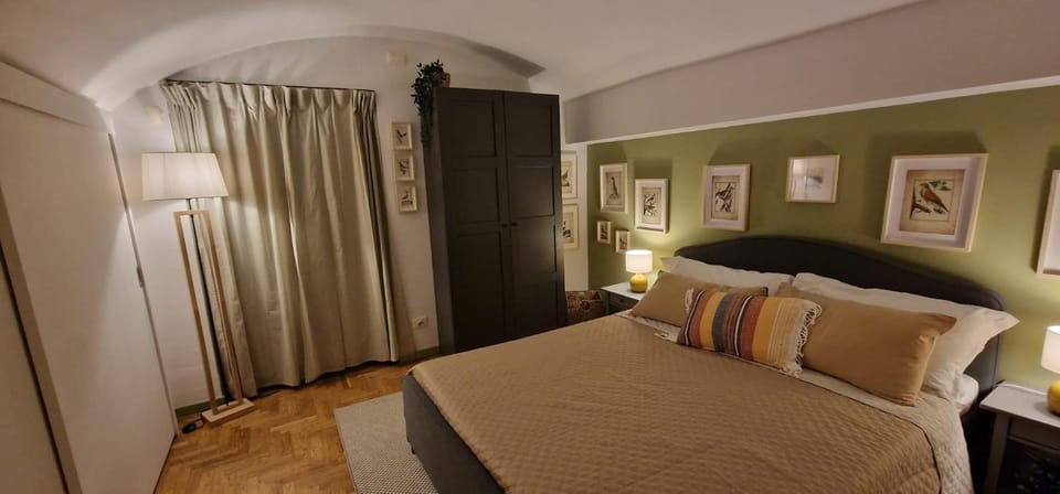 Bed, Photo of the whole room, Bedroom, wardrobe